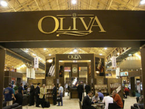 A Visit to the Oliva Cigar Lounge – Classic and Contemporary (Tales from the IPCPR in New Orleans Part 3)