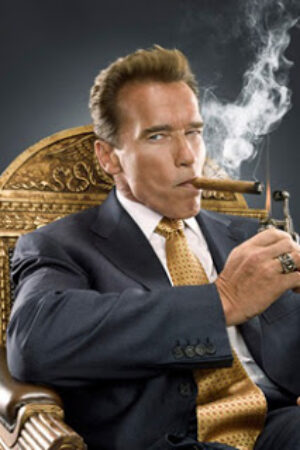 Arnold-Schwarzenegger-Smoking-Cigar