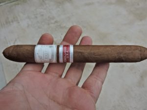 Cigar Review: Regius of London Claro Especial Exclusivo U.S.A Pressed Perfecto