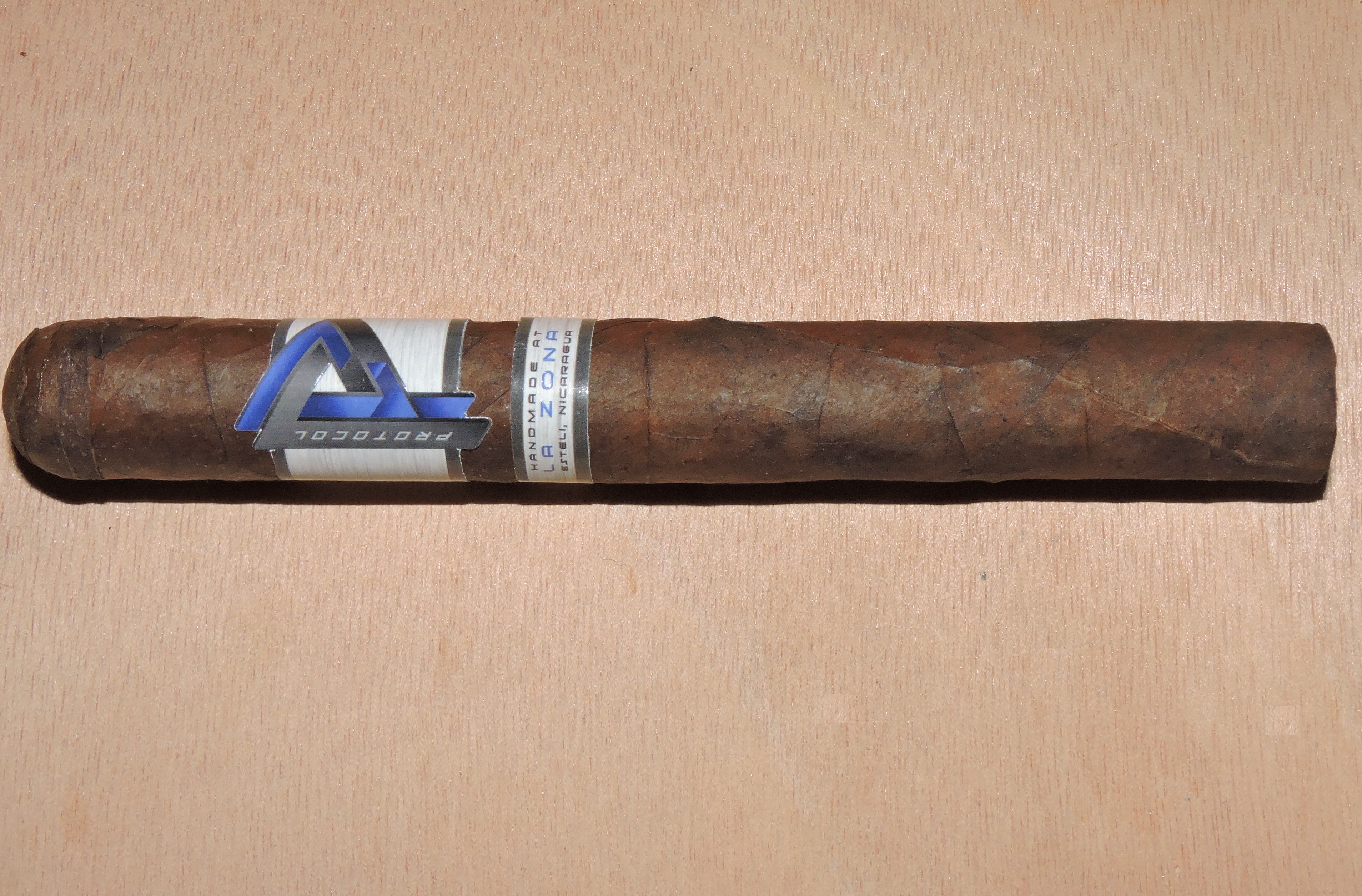 Protocol_Corona_Gorda_by_Cubariqueno_Cigar_Company