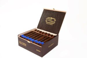 Cigar News: PDR Cigars Rebrands Flores y Rodriguez Cabinet Selección, Adds 7 x 70
