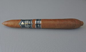 Agile Cigar Review: Roberto P. Duran Signature Santo Cárdenas Edition