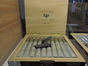 Cigar News: La Palina El Año 1896 Oscuro Launched at 2016 IPCPR