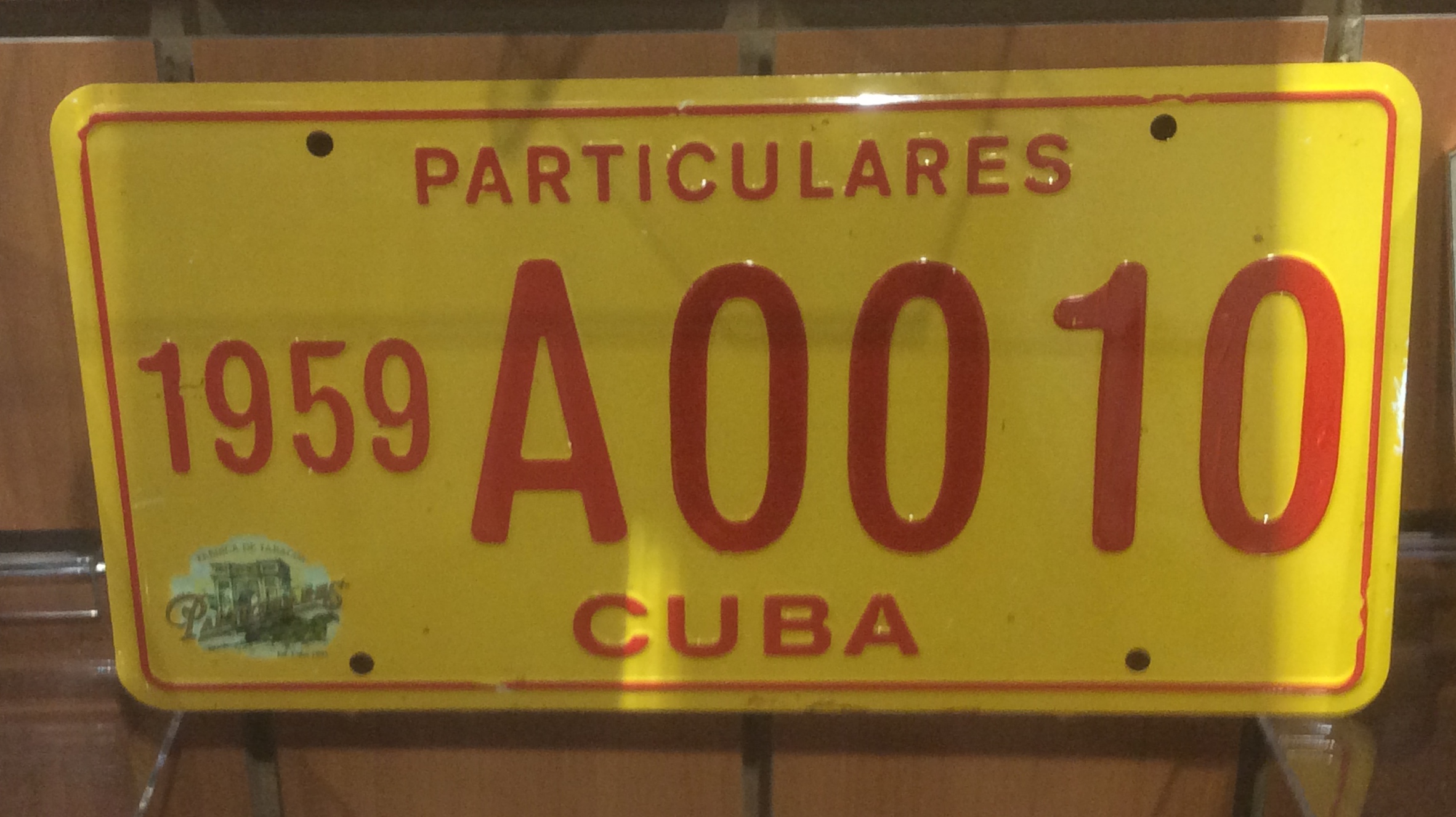 Particulares License Plate