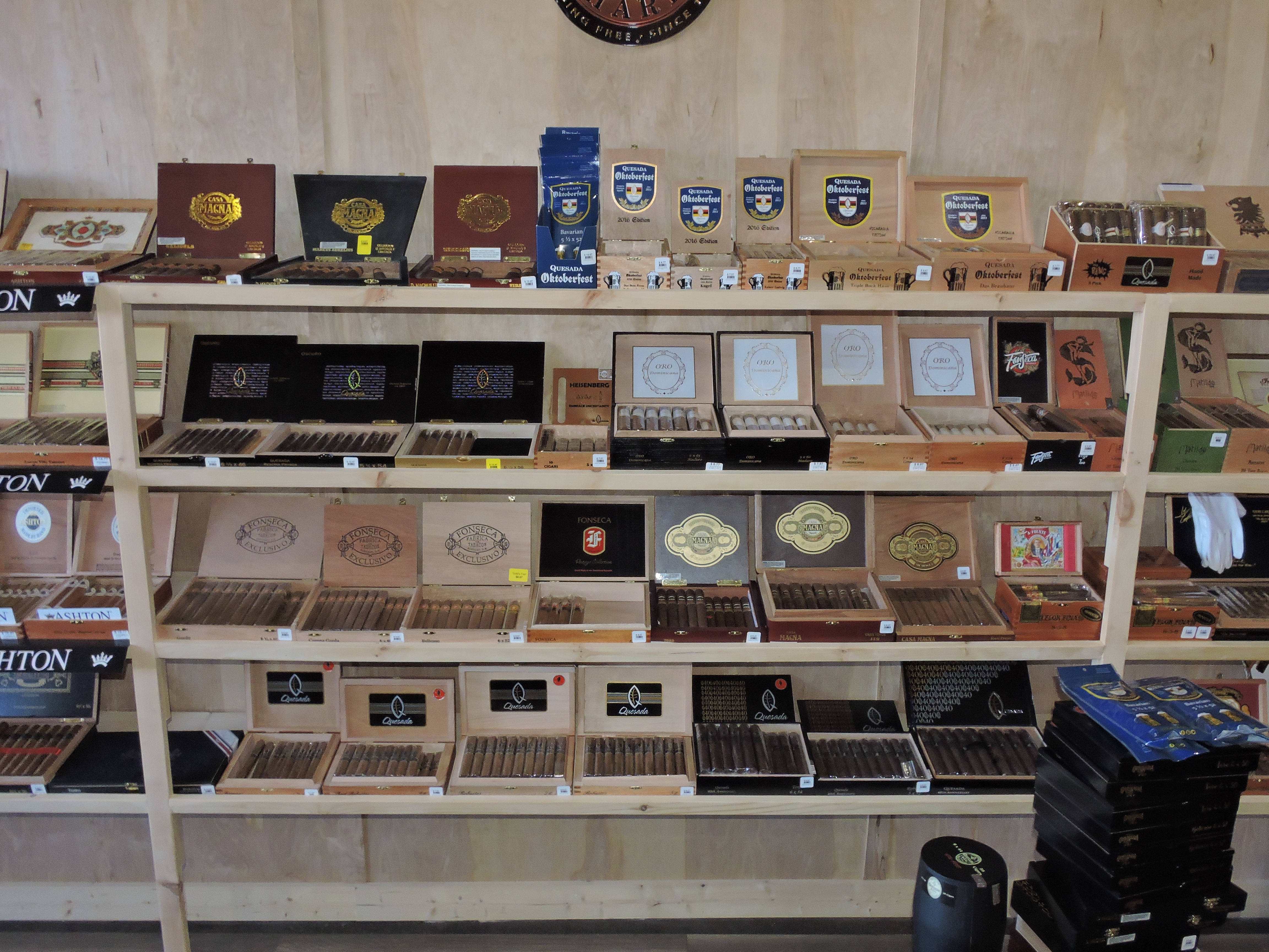 The Cigar Shop Quesada