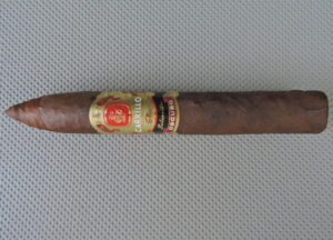 E.P. Carrillo Seleccion Oscuro Piramides Royal