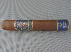 Serino Royale Medio Robusto Grande