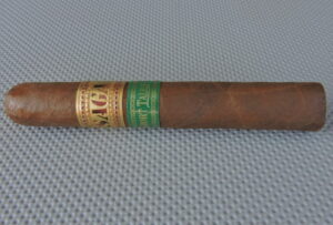 Saga Short Tales Tomo III - L.I.V. (Labor Ipse Voluptas) by De Los Reyes Cigars