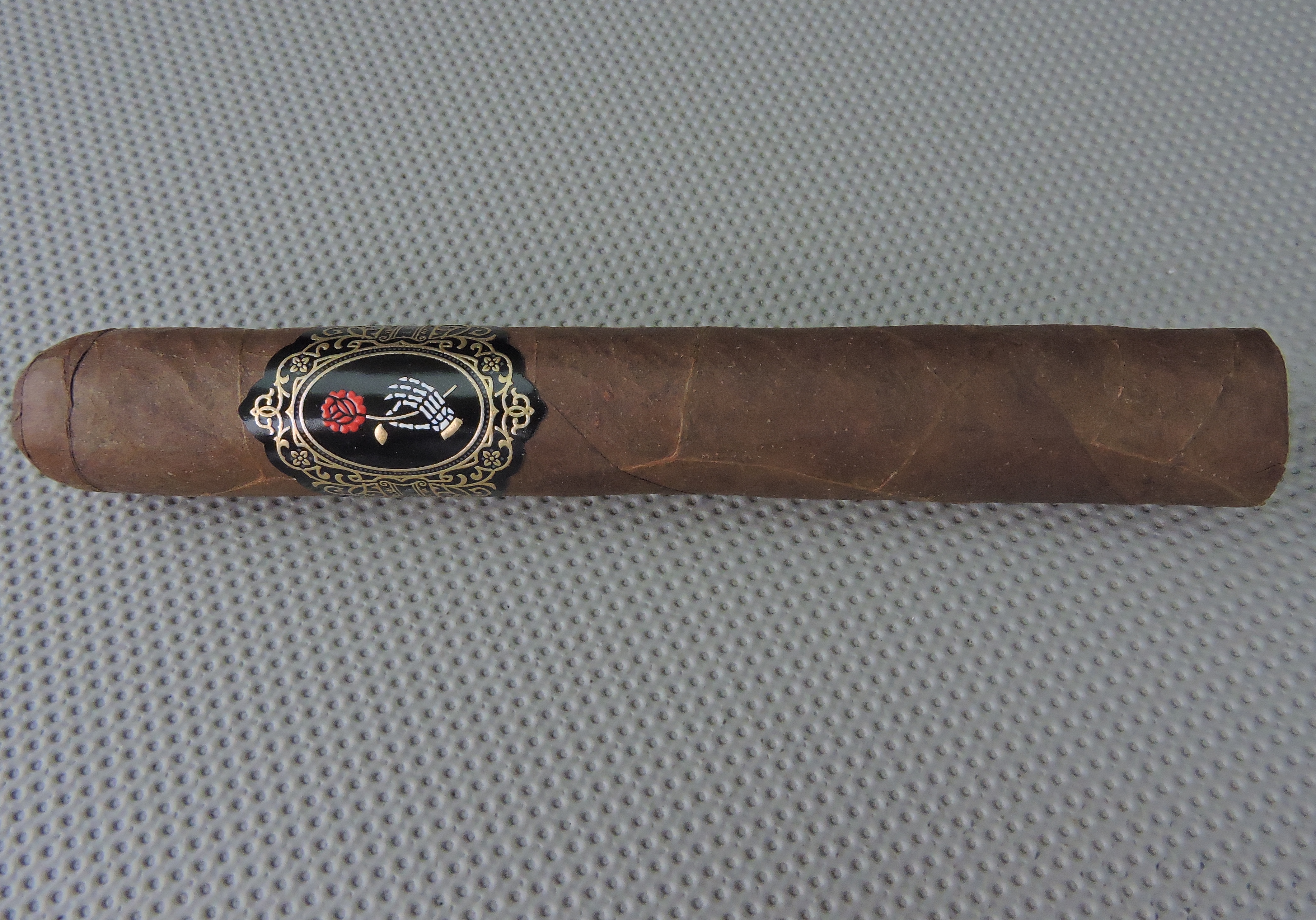 La Madrina Natural Robusto by Dapper Cigar Company