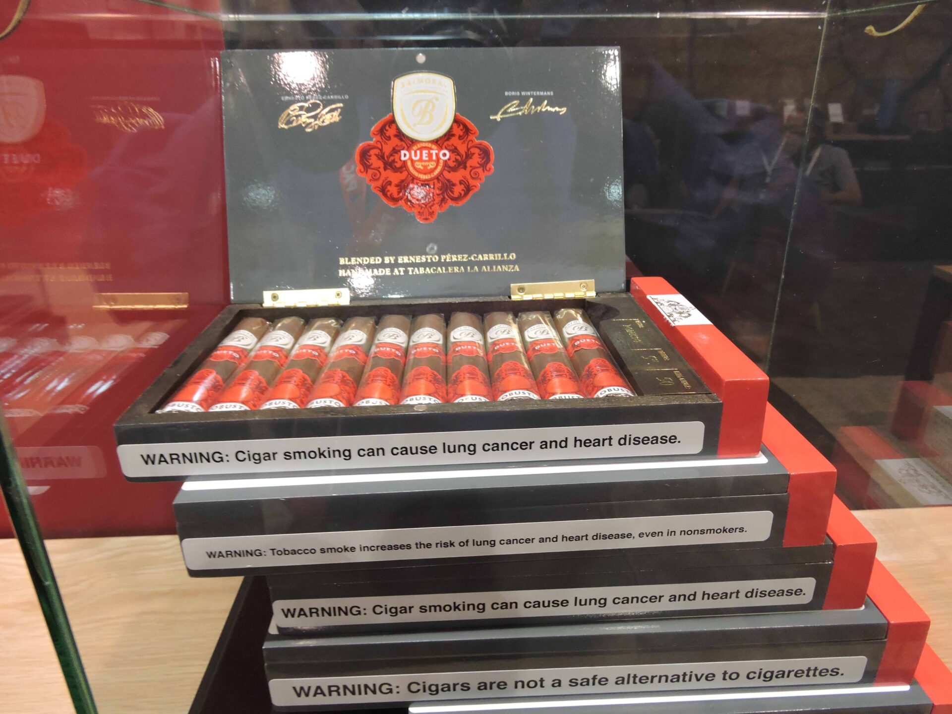 Cigar Review: Balmoral Serie Signaturas Dueto Gran Toro by Royal Agio  Cigars - Cigar Coop