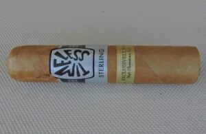 Nat_Sherman_Timeless_Sterling_Short_Robusto