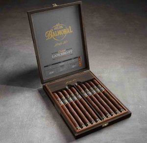 Cigar News: Balmoral Añejo XO Oscuro Lancero FT Edición Limitada Announced
