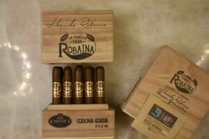 La_Familia_Robaina_HR_Signature_Corona_Gorda