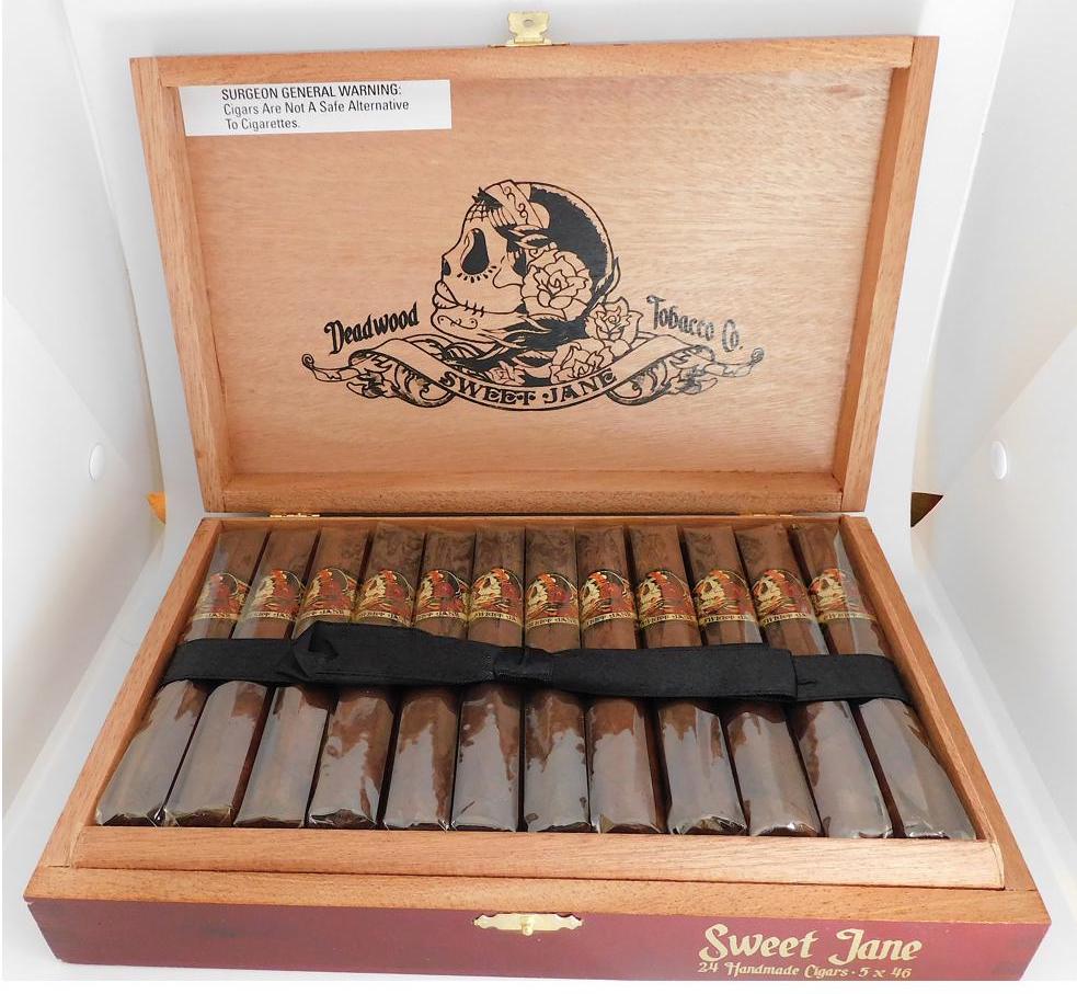 Deadwood Tobacco Sweet Jane (Corona Gorda) by Drew Estate - Open Box