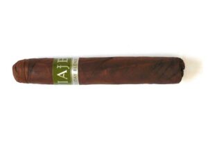 Agile Cigar Review: Viaje Holiday Blend 2019
