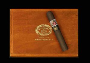 Cigar News: Hoyo de Monterrey Monterreyes No. 4 Introduced as Edición Limitada at Habanos World Days