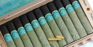 Cigar News: The Oscar Habano Box Pressed 6 x 60 Becomes Tailored Smoke Exclusive