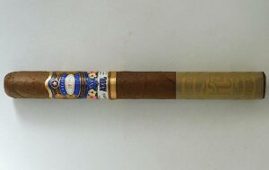 Cigar Review: A. Flores 1975 Connecticut Valley Reserve Azul Churchill by PDR Cigars