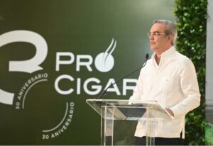 ProCigar30_Luis_Abinader