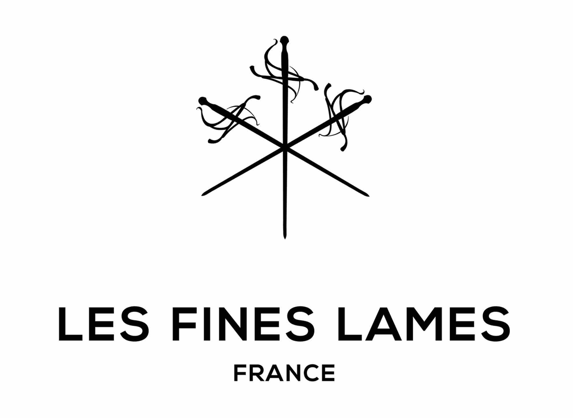 Les Fines Lames Le Petit Cigar Cutter Brass Skulls